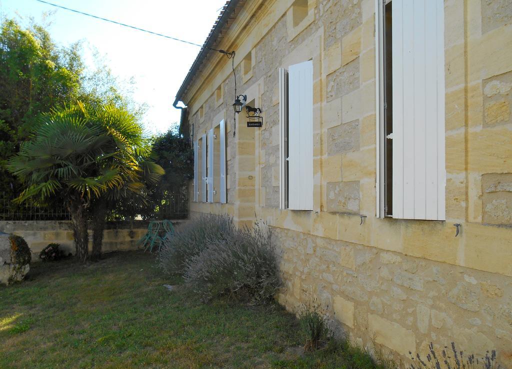 Sous Les Marronniers Bed & Breakfast Petit-Palais-et-Cornemps Dış mekan fotoğraf